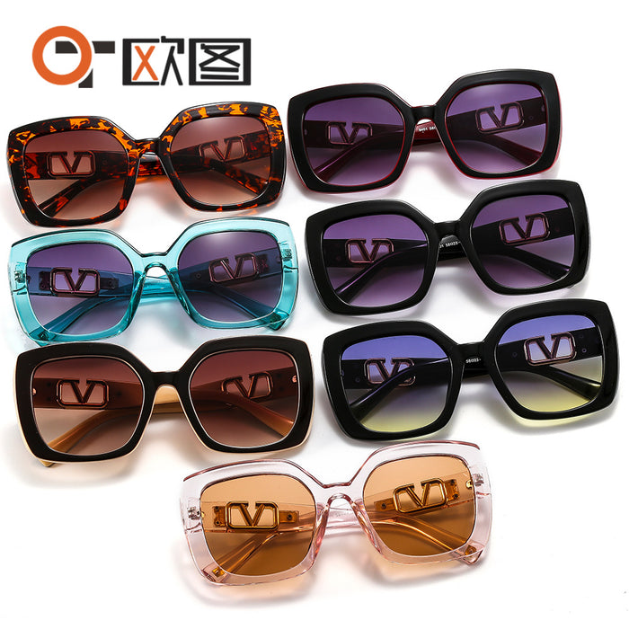 Wholesale Sunglasses PC Square Big Box V Letter (F) JDC-SG-OuT040