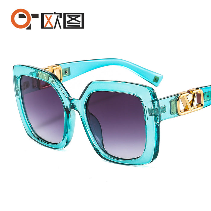 Wholesale Sunglasses PC Square Big Box V Letter (F) JDC-SG-OuT040