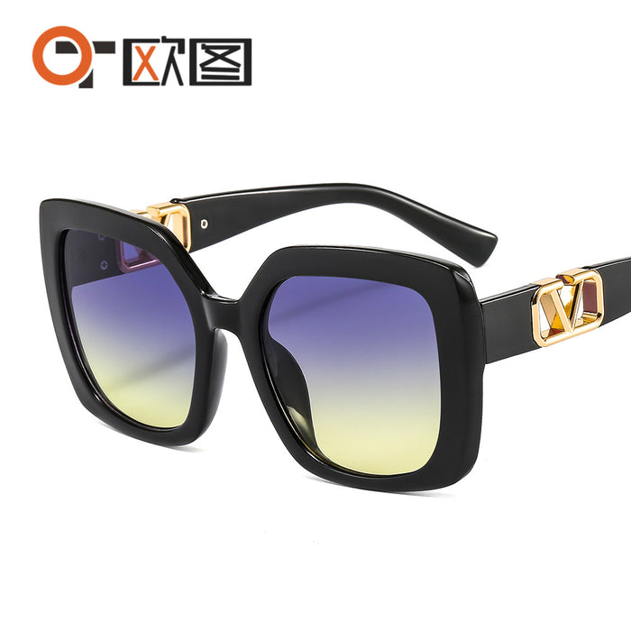 Wholesale Sunglasses PC Square Big Box V Letter (F) JDC-SG-OuT040