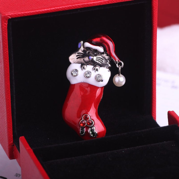 Wholesale Brooch Alloy Christmas Cute Penguin Collar Pin JDC-BC-MDD008