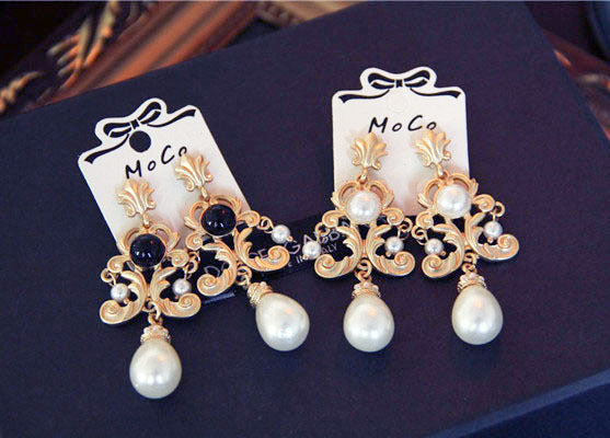 Wholesale Palace Pearl Earrings Vintage Baroque JDC-ES-PREMNT001