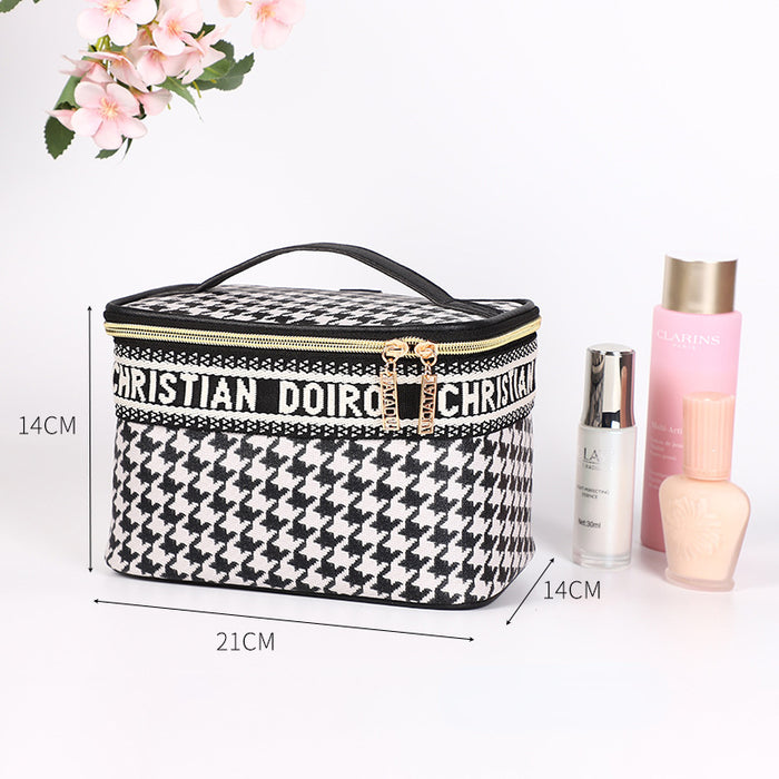 Wholesale storage bag pu large capacity portable cosmetic bag MOQ≥3 JDC-SB-Xiha002