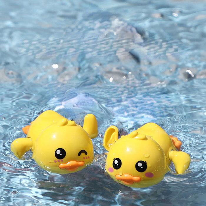 Wholesale Toys Bath Play Water Chain Clockwork Parent-Child Interactive Little Yellow Duck JDC-FT-JINyu001