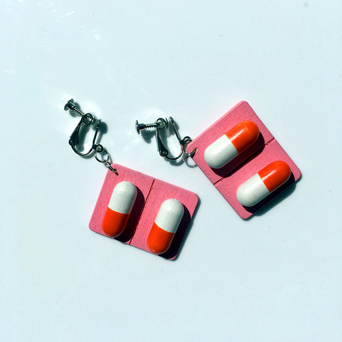 Wholesale Wooden Capsule Pill Earrings Ear Clips JDC-ES-Chouteng005