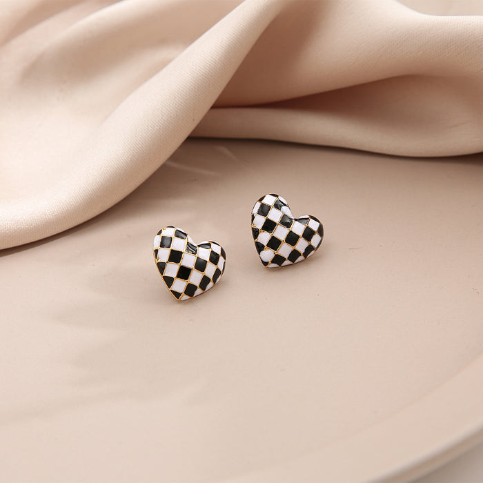 Jewelry WholesaleWholesale three-dimensional peach checkerboard checkerboard alloy stud earrings JDC-ES-F002 Earrings 韩之尚 %variant_option1% %variant_option2% %variant_option3%  Factory Price JoyasDeChina Joyas De China