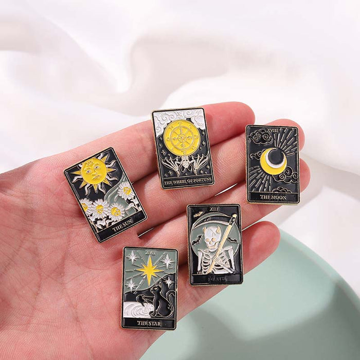 Jewelry WholesaleWholesale Alloy Creative Punk Tarot Series Paint Badge JDC-BC-ZhuoB005 Brooches 卓博 %variant_option1% %variant_option2% %variant_option3%  Factory Price JoyasDeChina Joyas De China