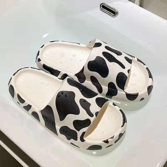 Wholesale cute cow slippers stepping on shit feeling home sandals JDC-SP-RongF001