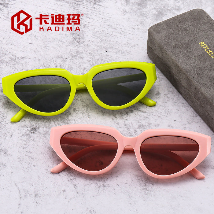 Wholesale Sunglasses PC Hip Hop Triangle Cat Eye Small Square Legs JDC-SG-XiA047