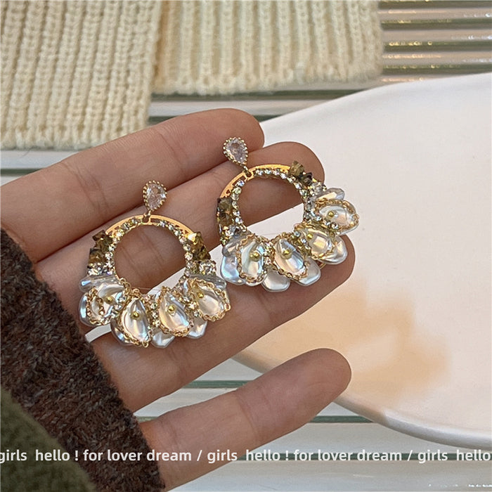 Wholesale Rhinestone Imitation Shell Stud Earrings Exaggerated Metal Style JDC-ES-Lfm027