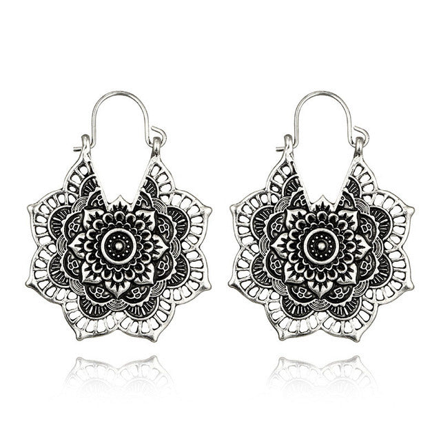 Wholesale hollow pattern ethnic style personality mandala flower earrings JDC-ES-Tjie001