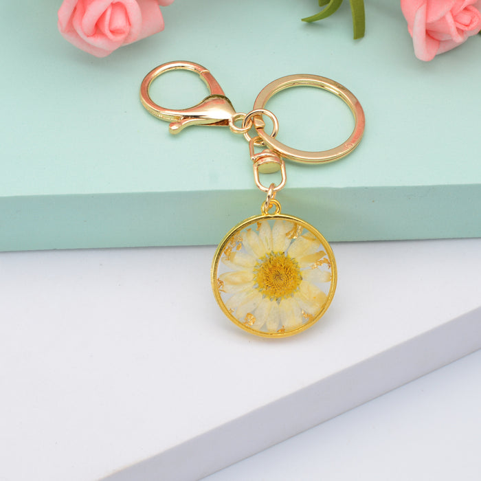 Wholesale Daisy Flower Crystal Epoxy Resin Keychain MOQ≥2 JDC-KC-YiWa003