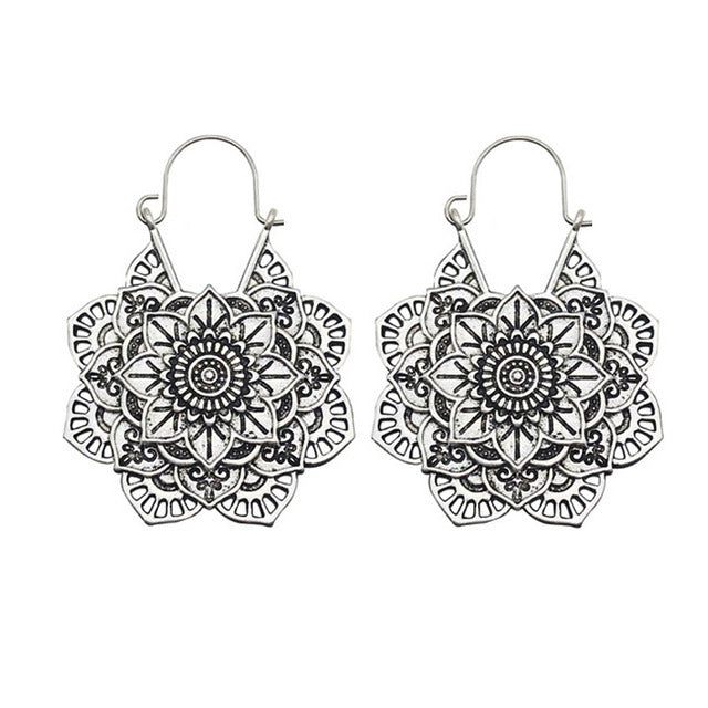 Wholesale hollow pattern ethnic style personality mandala flower earrings JDC-ES-Tjie001