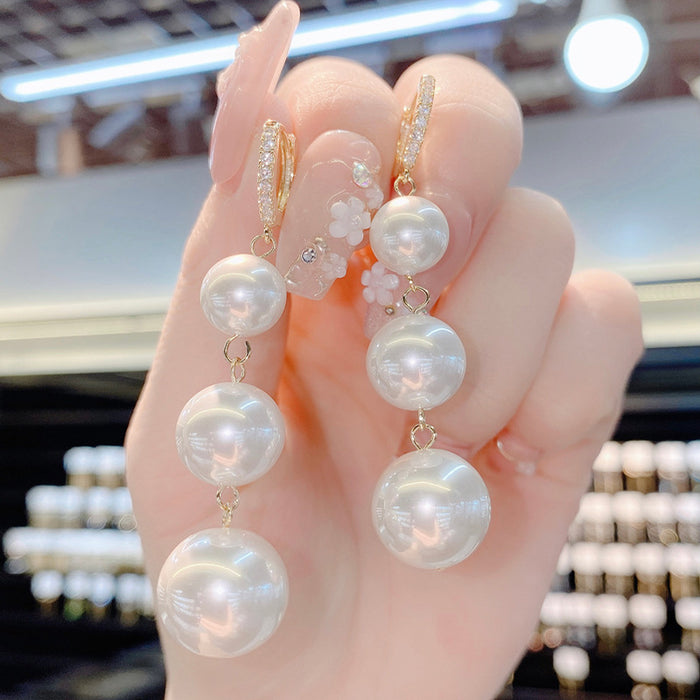 Wholesale exaggerated pearl tassel ear buckle women JDC-ES-kait004