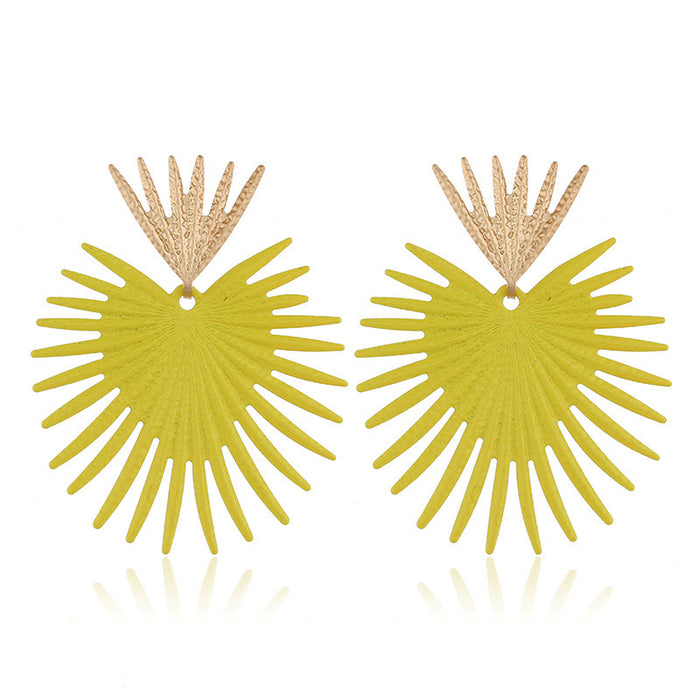 Wholesale Earrings Metal Exaggerated Scallop MOQ≥2 JDC-ES-GYUE002