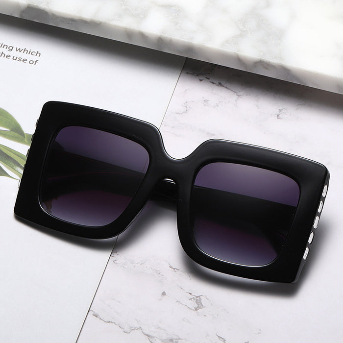 Wholesale Sunglasses PC Large Frame Square Diamonds JDC-SG-BaiLuan017