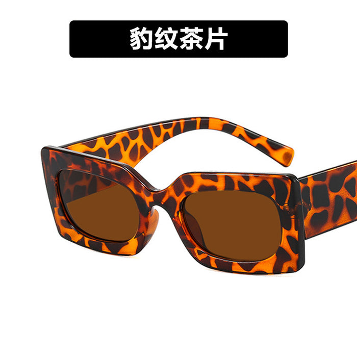 Wholesale Small Square Ladies Sunglasses JDC-SG-PLS072