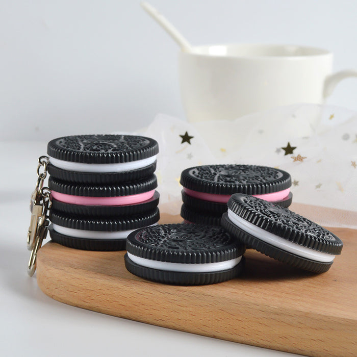 Wholesale PVC Simulation Snack Oreo Cookie Model Keychain MOQ≥5 JDC-KC-HFei001