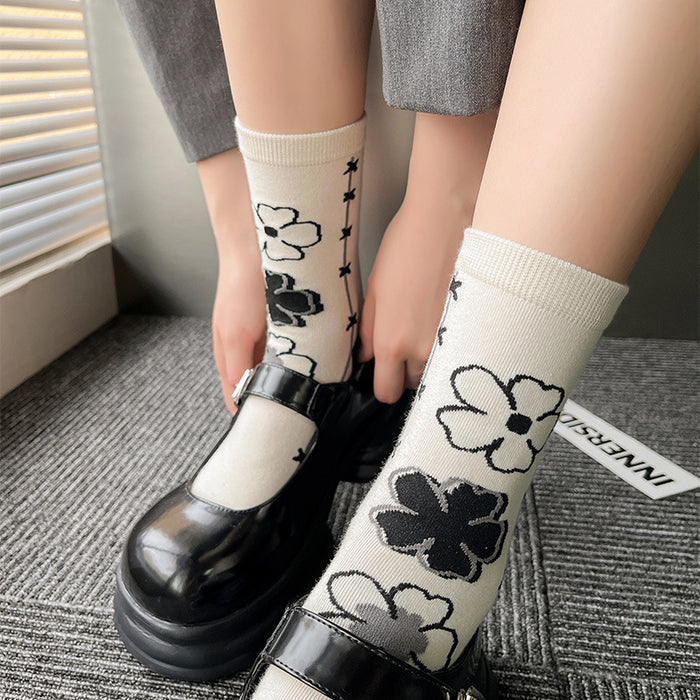 Wholesale tube socks black and white plaid smiley sweat-absorbing breathable cotton socks JDC-SK-CYu016