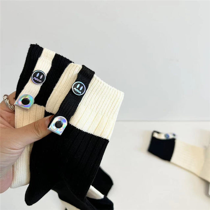 Wholesale Socks Cotton Thick Needle Black and White Colorblock Smiley JDC-SK-XuXu007