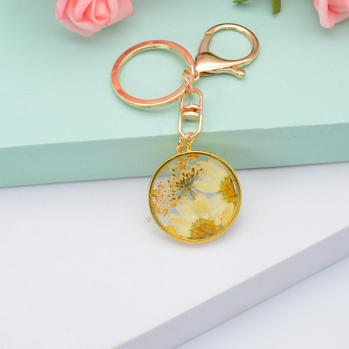 Wholesale Daisy Flower Crystal Epoxy Resin Keychain MOQ≥2 JDC-KC-YiWa003