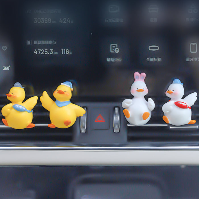 Wholesale Car Accessories Resin Cute Cartoon Little Yellow Duck Air Outlet Perfume Clip JDC-CA-XZH004