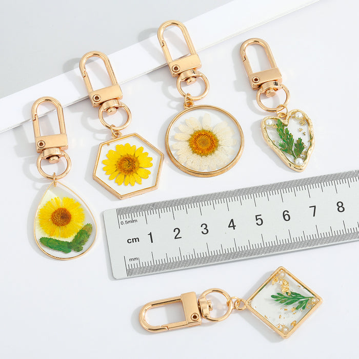 Jewelry WholesaleWholesale Daisy Resin Dried Flowers Keychain MOQ≥3 JDC-KC-Juej002 Keychains 觉际 %variant_option1% %variant_option2% %variant_option3%  Factory Price JoyasDeChina Joyas De China