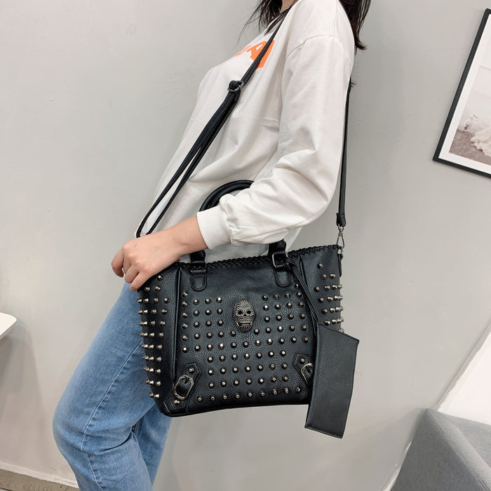 Wholesale Shoulder Bag PU Skull Rivet Portable Diagonal Cross MOQ≥3 JDC-SD-Shangj003