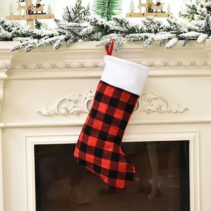 Wholesale Gift Bags Linen Christmas Socks Red and Black Plaid Children's Candy Bags MOQ≥2 JDC-GB-MinG003