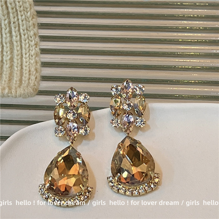 Wholesale Retro Geometric Rhinestone Exaggerated Metal Style Stud Earrings JDC-ES-Lfm030