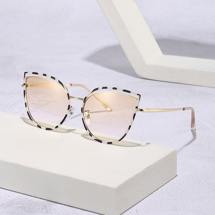 Wholesale Sunglasses PC Lens Metal Frame MOQ≥2 JDC-SG-GuJ005