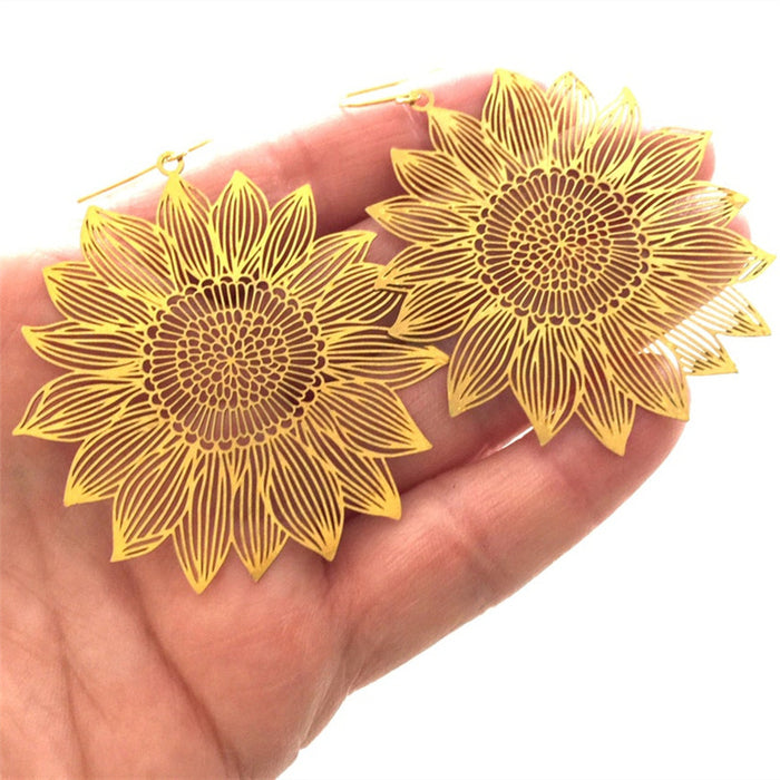 Wholesale Earrings Metal Hollow Sunflower Pendant MOQ≥2 JDC-ES-TingYue011