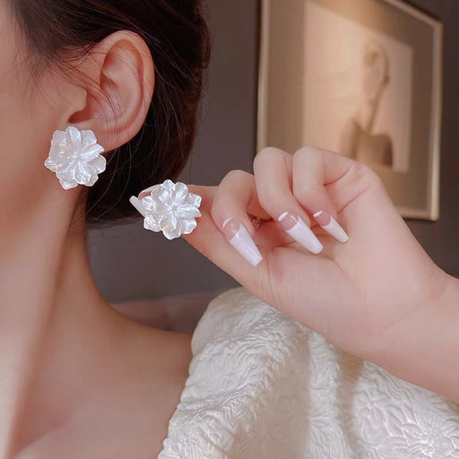 Jewelry WholesaleWholesale Camellia Stud Earrings Flower Earrings JDC-ES-Wenhuam002 Earrings 未闻花名 %variant_option1% %variant_option2% %variant_option3%  Factory Price JoyasDeChina Joyas De China