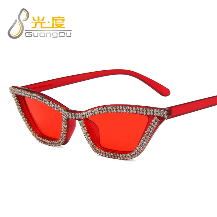 Wholesale diamond cat eye triangle sunglasses with diamonds JDC-SG-GuangD016