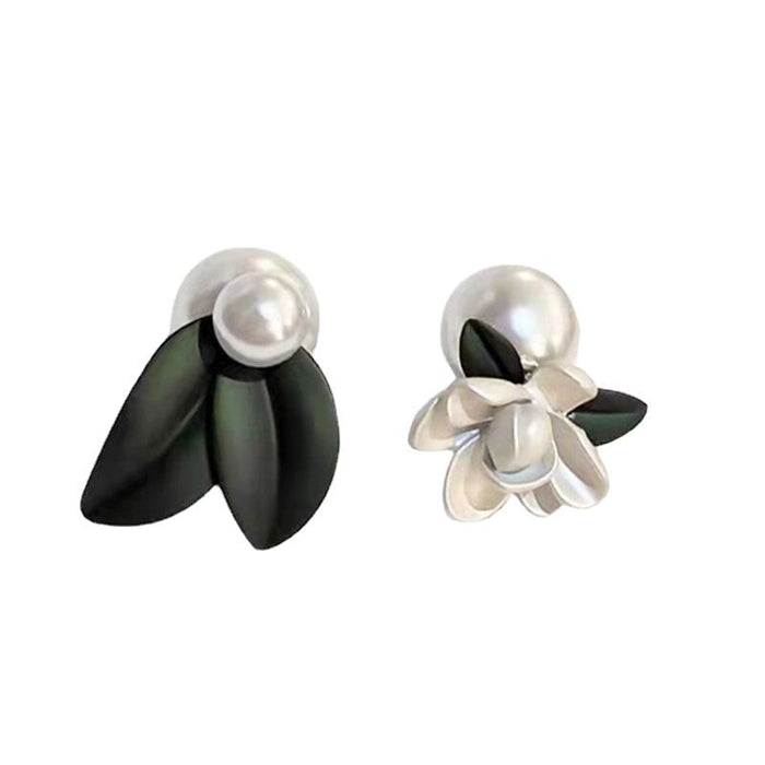 Wholesale asymmetric leaf gardenia flower pearl alloy earrings JDC-ES-HZQ004 Earrings 青之荷 Wholesale Jewelry JoyasDeChina Joyas De China
