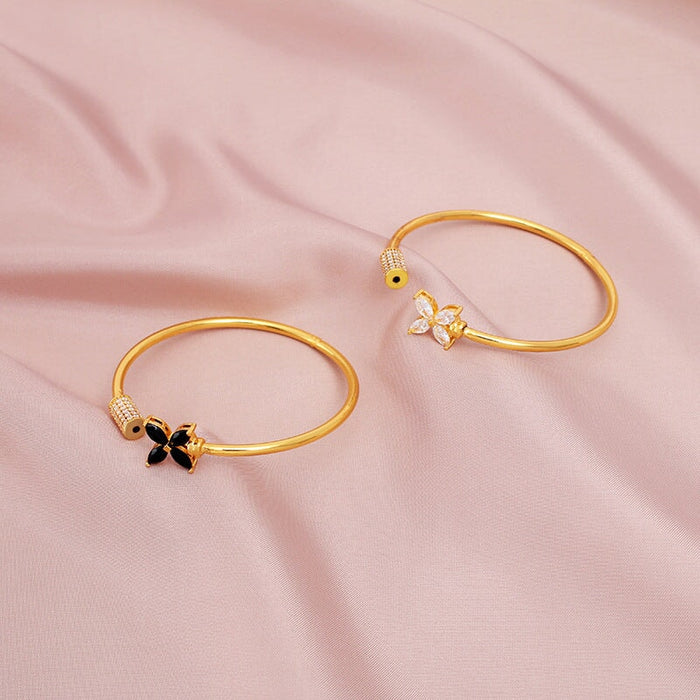 Wholesale Copper Gold Plated Rhinestone Four-Leaf Clover Bracelet JDC-BT-ZiR004 Bracelet 孜瑞 Wholesale Jewelry JoyasDeChina Joyas De China