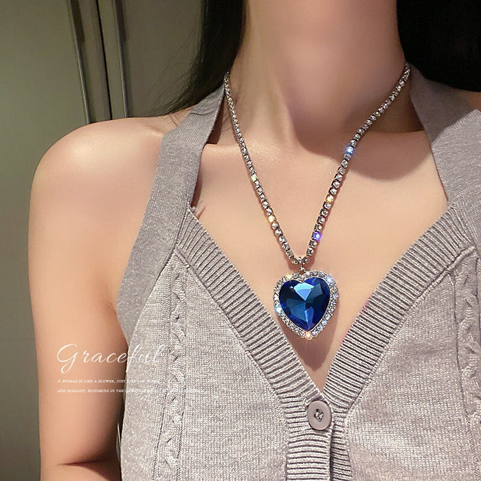 Wholesale diamond-encrusted love alloy necklace JDC-NE-BaoY007 Necklaces 宝钰 Wholesale Jewelry JoyasDeChina Joyas De China