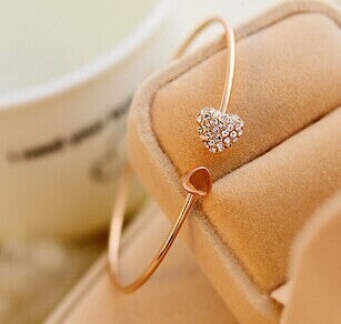 Wholesale full diamond double peach heart opening gold plated bracelet JDC-BT-RL027 Bracelet 瑞列 Wholesale Jewelry JoyasDeChina Joyas De China