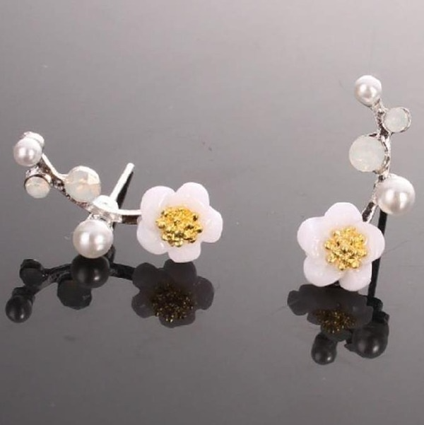 Bulk Jewelry Wholesale gold alloy shell flower pearl earrings JDC-ES-RL003 Wholesale factory from China YIWU China