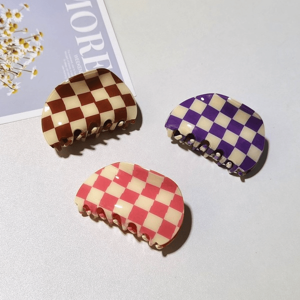 Wholesale PVC Black and White Checkerboard Half Circle Acrylic Hair Clip JDC-HC-YaoX024 Hair Clips 姚萱 Wholesale Jewelry JoyasDeChina Joyas De China