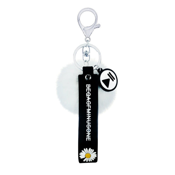 Wholesale rex rabbit hair daisies keychain MOQ≥10 JDC-KC-YZ014 Keychains 永泽 1b minimum 10 pieces for wholesale Wholesale Jewelry JoyasDeChina Joyas De China