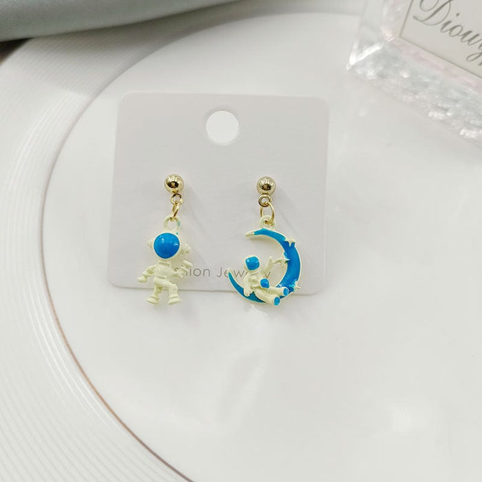 Wholesale star moon astronaut asymmetric S925 silver needle Earrings JDC-ES-HZQ009 Earrings 青之荷 Wholesale Jewelry JoyasDeChina Joyas De China