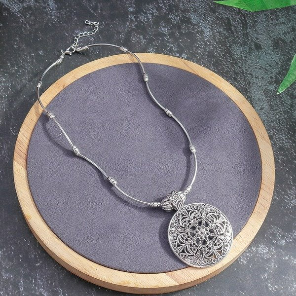 Wholesale turquoise carved large disc necklace JDC-NE-Weny001 NECKLACE 纹颖 Wholesale Jewelry JoyasDeChina Joyas De China